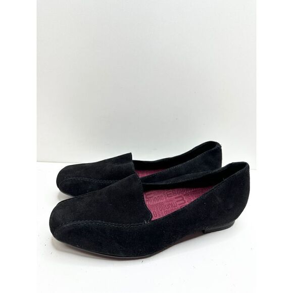 Munro Shoes Womens Size 6 Wide Black Suede Diedre Flat Casual NEW - Picture 1 of 11